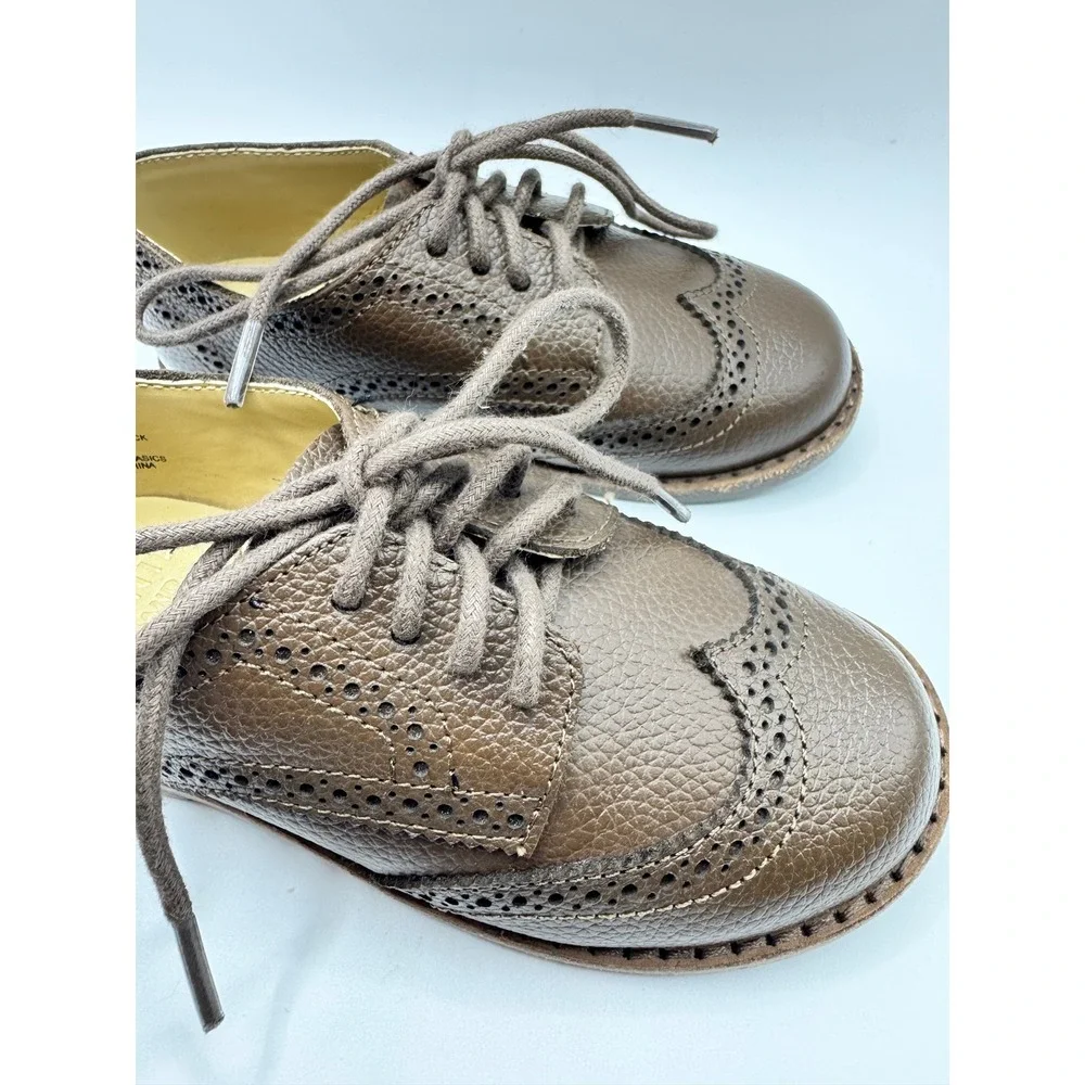 Janie and Jack Kids Brown Pebbled Leather Wingtip Oxford Dress Shoes Size 8